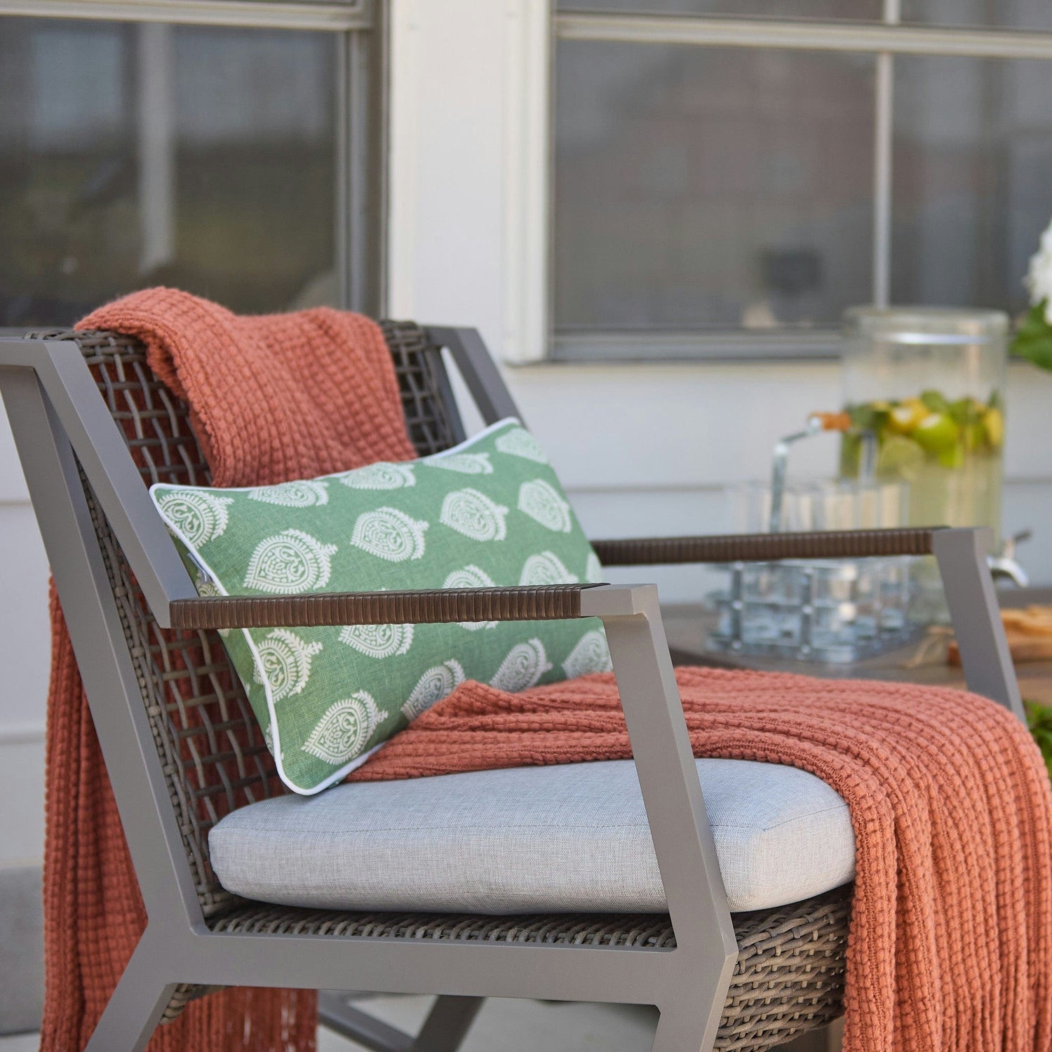How to Design a Cozy Coastal Backyard with a Fire Feature - Real Flame