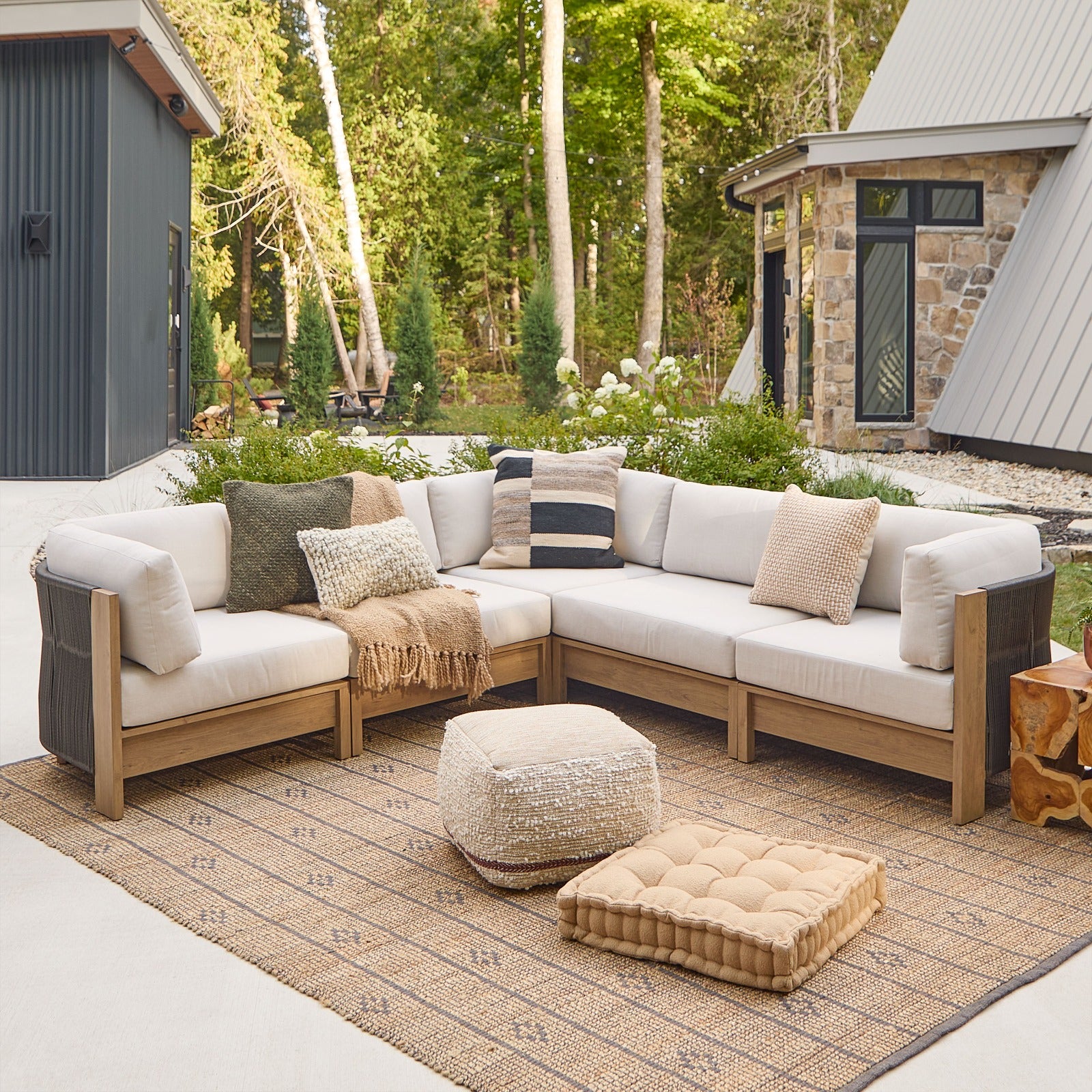 Stratton Outdoor 5 - Piece Modular Sectional With Sunbrella® Cushions - Real Flame