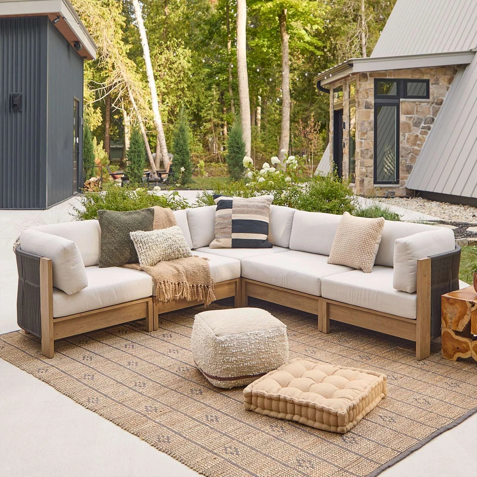 Outdoor Couches & Sectionals