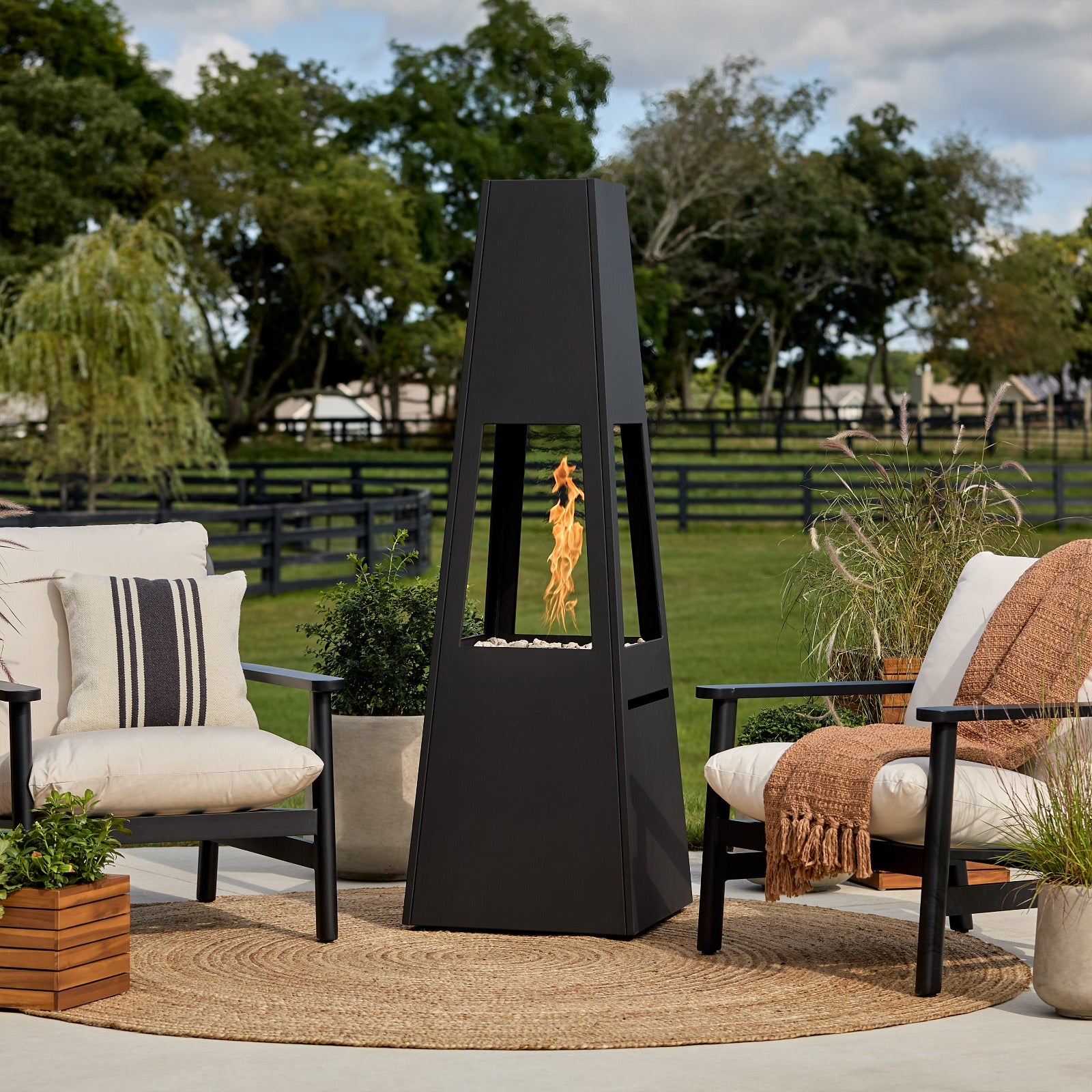 Ferro Chiminea With Hidden Propane Tank - Real Flame