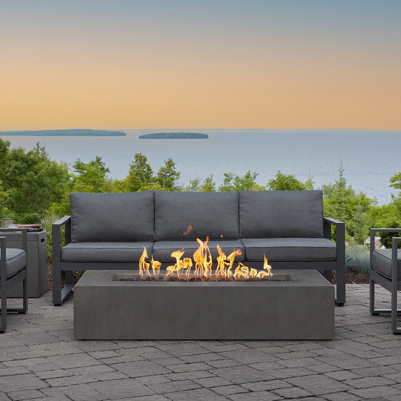 Estes Low Rectangle Propane Fire Pit Table - Real Flame