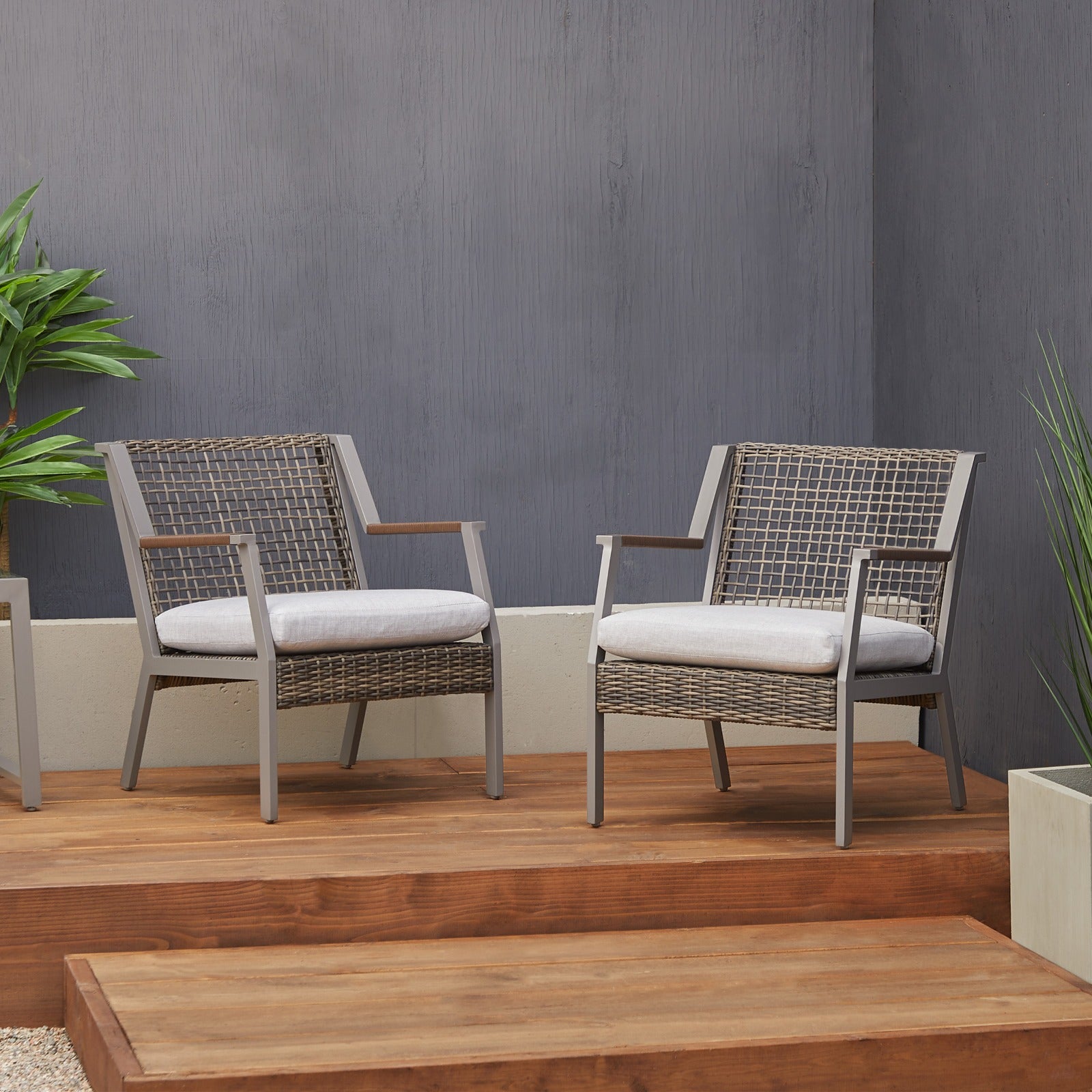 Calvin Outdoor Chair Set - Real Flame