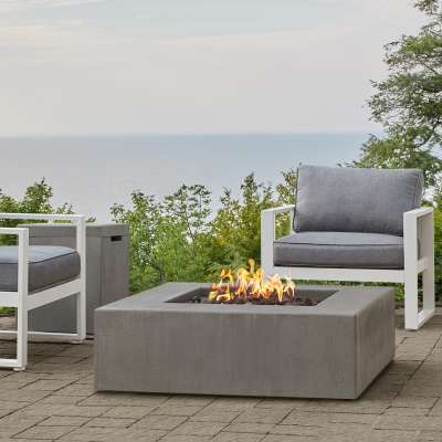 Estes Low Square GFRC Outdoor Natural Gas or Propane Fire Pit Fireplace Fire Table for Backyard or Patio