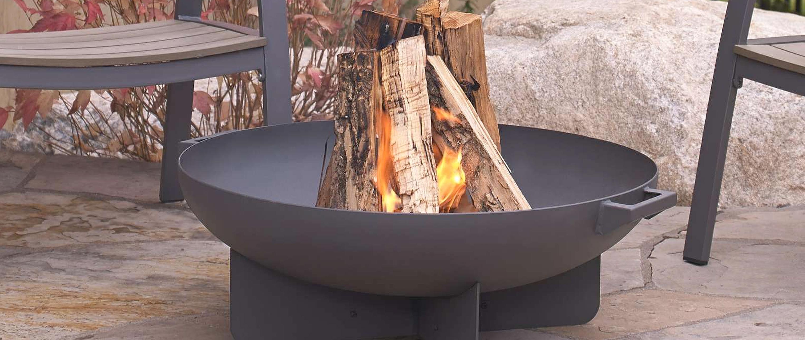 Mastering the Art of the Perfect Bonfire